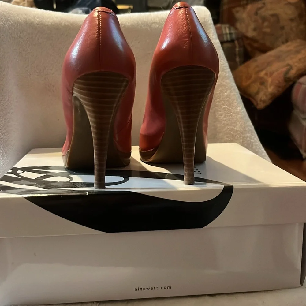 Nine West heels - Picture 3 of 5